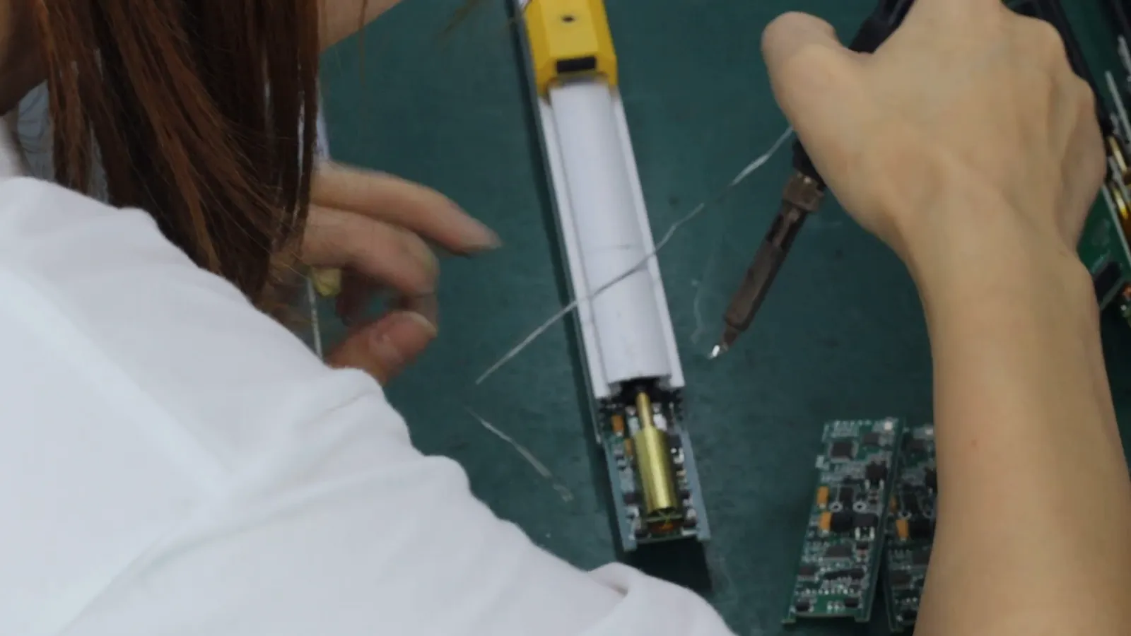 Sensor electronics soldered and assembled by hand at SEGMENsensor