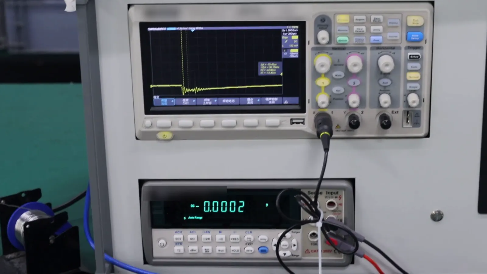 Return-signal check on an oscilloscope at SEGMENsensor