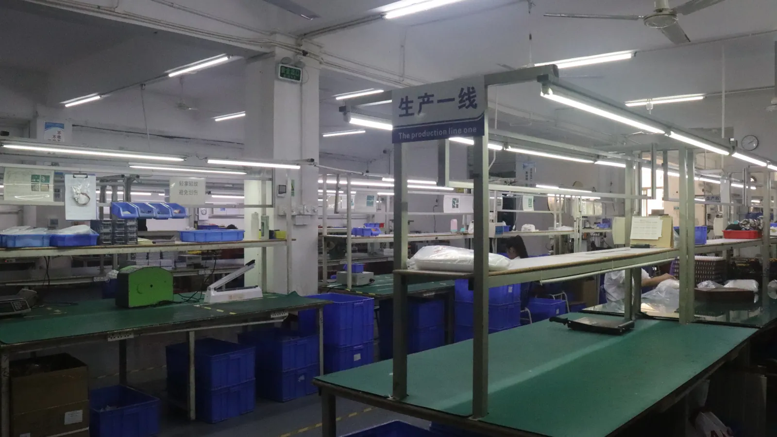 SEGMENsensor sensor production line in the Shenzhen factory where OEM pressure transmitters are assembled and tested