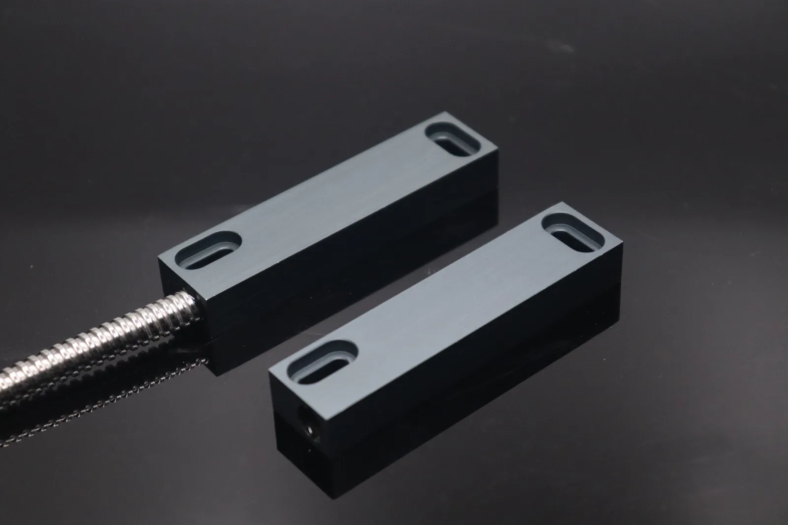 SEGMENsensor SE2 series M12 M18 M30 cylindrical inductive proximity sensor NPN PNP