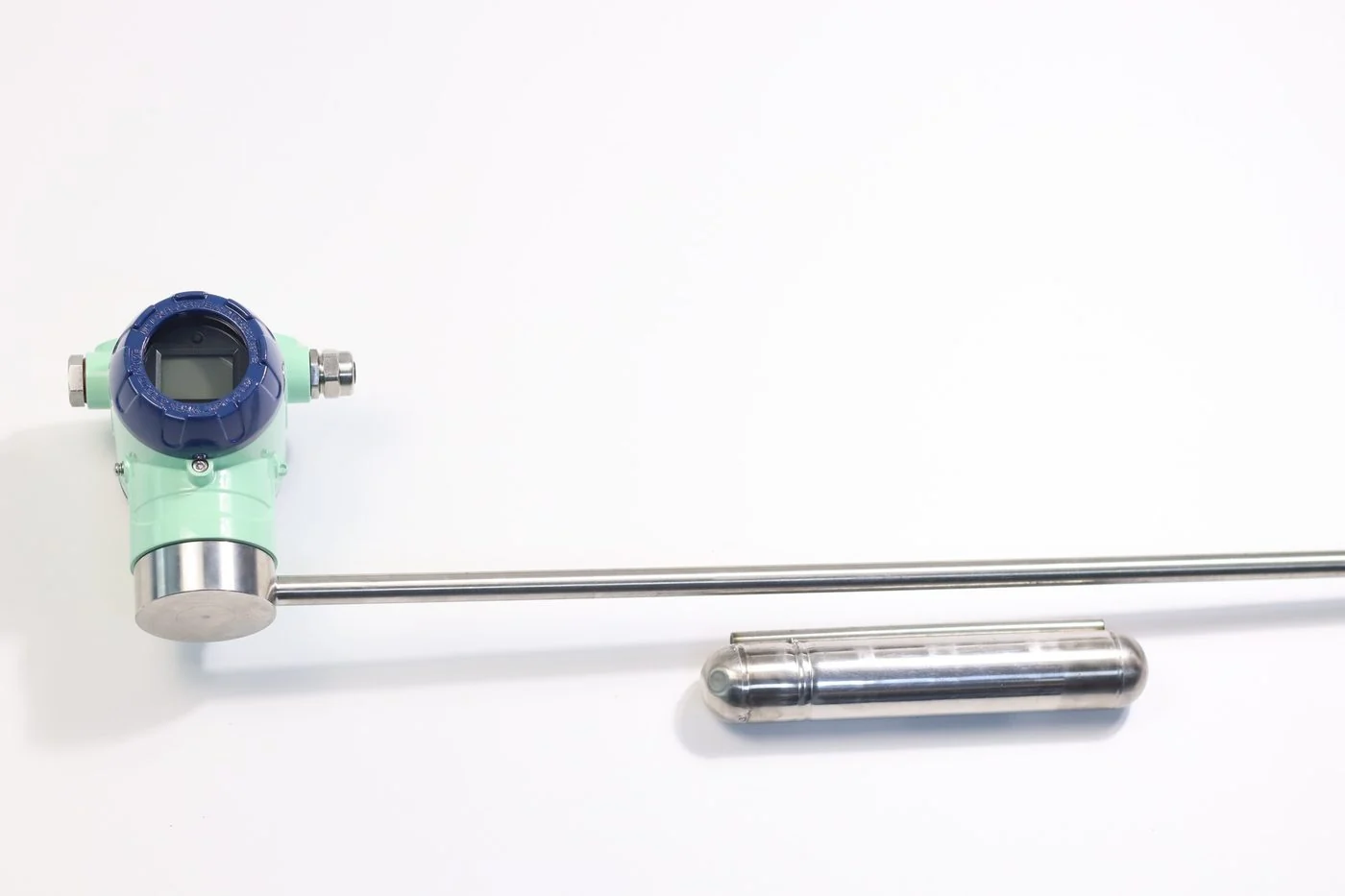 SE-LX10 magnetostrictive transmitter for magnetic level indicator — SEGMENsensor