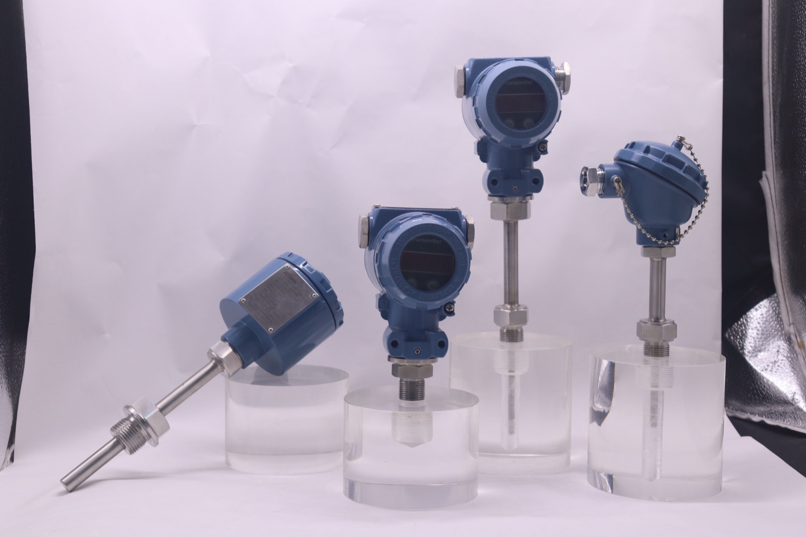 SEGMENsensor 4-20 mA pressure transmitters and pressure switches for OEM applications