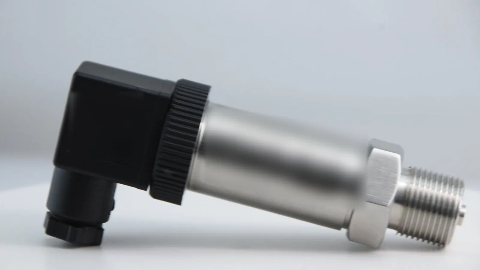 تفاصيل الهيكل الفولاذي والسداسي والسن الخارجي - SEGMENsensor
